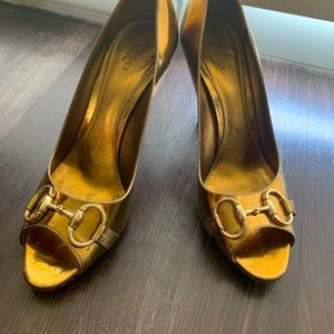 Authentic Gucci pumps size 9.5